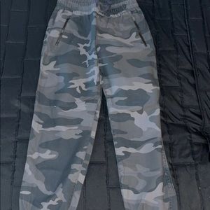 Artiza camo joggers